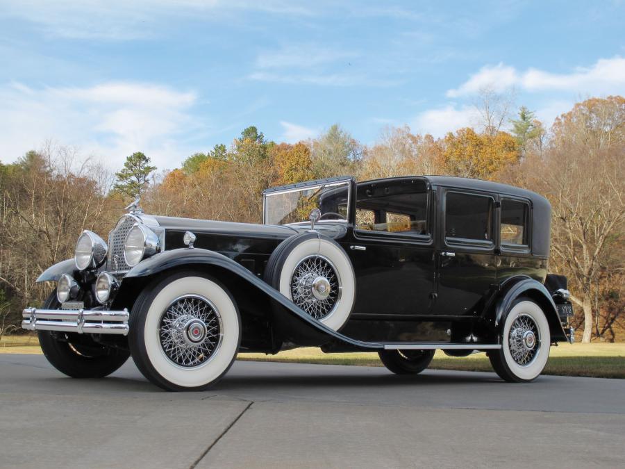  Packard Super Eight All-Weather Town Car by LeBaron 1930 года  (фото 1 из 17)